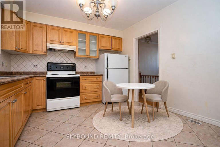 9 CARONPORT CRESCENT, Toronto (Parkwoods-Donalda), Ontario, M3A1G9