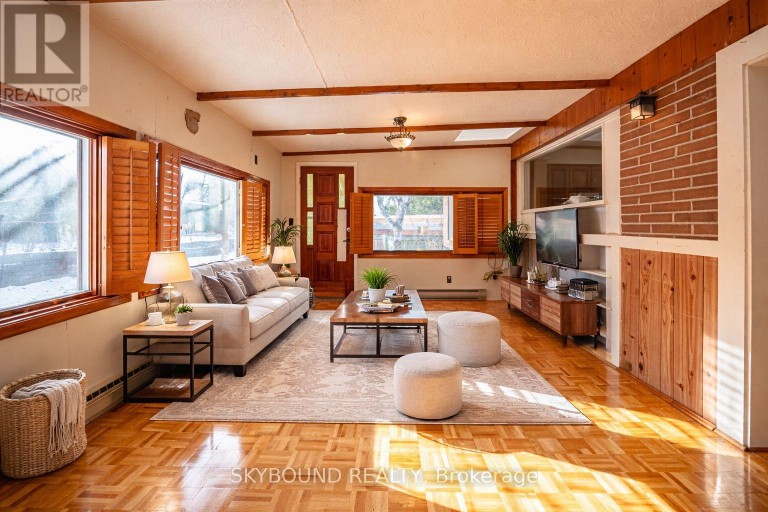 9 CARONPORT CRESCENT, Toronto (Parkwoods-Donalda), Ontario, M3A1G9