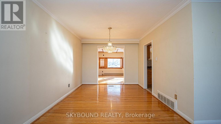 9 CARONPORT CRESCENT, Toronto (Parkwoods-Donalda), Ontario, M3A1G9