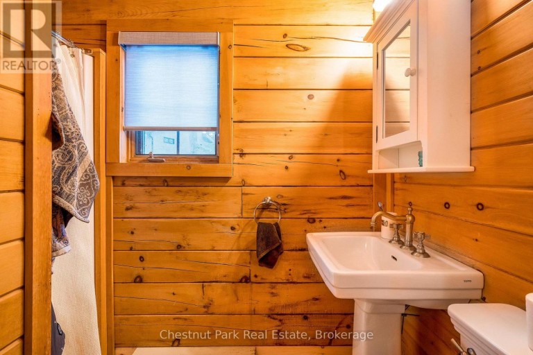 8390 POPLAR SIDE ROAD, Clearview, Ontario, L9Y3Y9