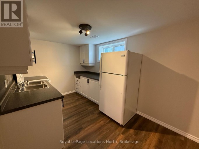 LOWER - 51 RAGLAN STREET, Collingwood, Ontario, L9Y4Y6