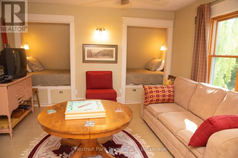 137 39TH SIDE ROAD, Blue Mountains, Ontario, N0H2P0