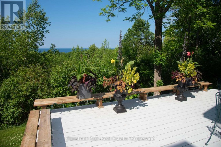 137 39TH SIDE ROAD, Blue Mountains, Ontario, N0H2P0
