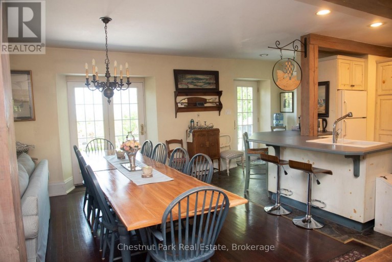 137 39TH SIDE ROAD, Blue Mountains, Ontario, N0H2P0