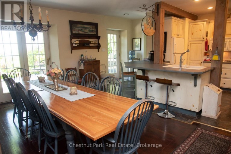 137 39TH SIDE ROAD, Blue Mountains, Ontario, N0H2P0