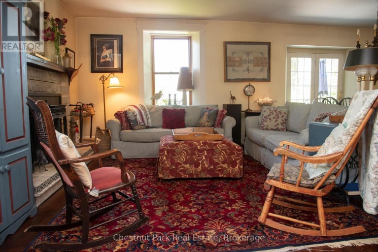137 39TH SIDE ROAD, Blue Mountains, Ontario, N0H2P0