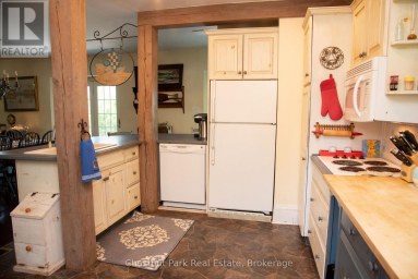 137 39TH SIDE ROAD Blue Mountains Ontario photo 8