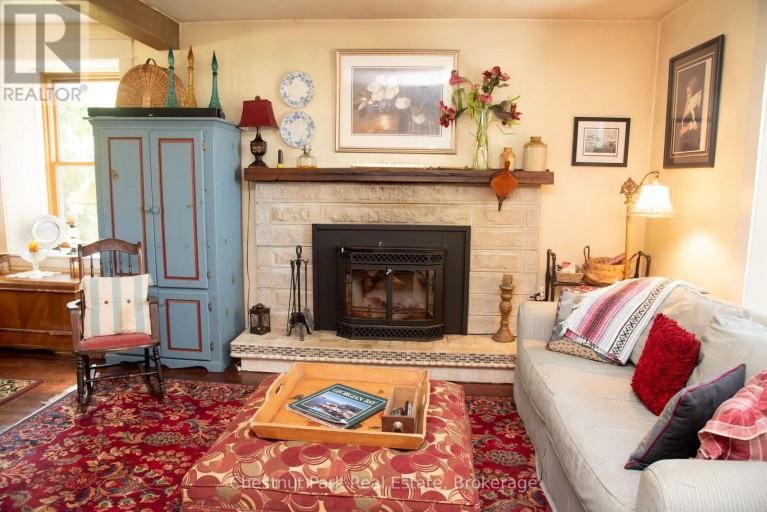 137 39TH SIDE ROAD, Blue Mountains, Ontario, N0H2P0
