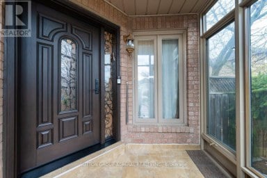126 REDONDO DRIVE E Vaughan (Beverley Glen) Ontario photo 3