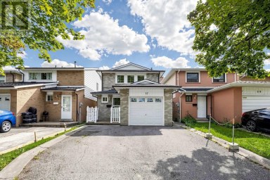 37 WOODSVIEW AVENUE Toronto (West Humber-Clairville) Ontario photo 1
