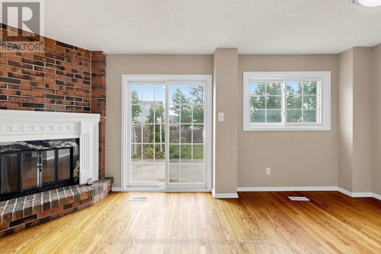 37 WOODSVIEW AVENUE, Toronto (West Humber-Clairville), Ontario, M9W6B9