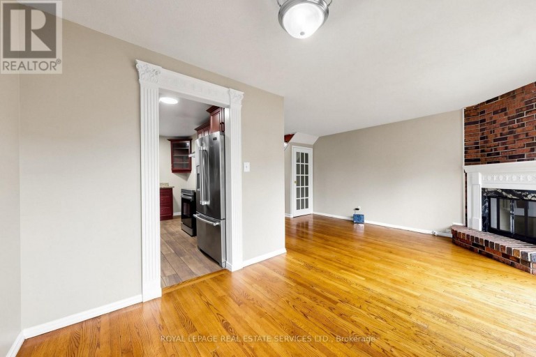 37 WOODSVIEW AVENUE, Toronto (West Humber-Clairville), Ontario, M9W6B9