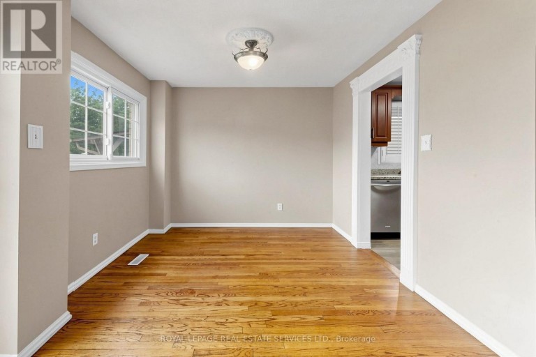 37 WOODSVIEW AVENUE, Toronto (West Humber-Clairville), Ontario, M9W6B9