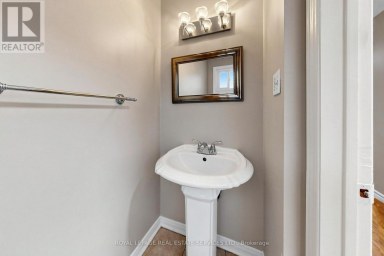 37 WOODSVIEW AVENUE Toronto (West Humber-Clairville) Ontario photo 22