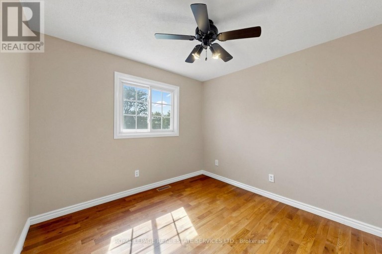 37 WOODSVIEW AVENUE, Toronto (West Humber-Clairville), Ontario, M9W6B9