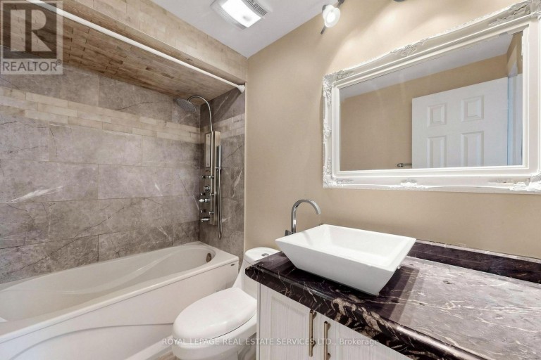 37 WOODSVIEW AVENUE, Toronto (West Humber-Clairville), Ontario, M9W6B9