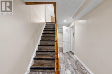 37 WOODSVIEW AVENUE Toronto (West Humber-Clairville) Ontario photo 39