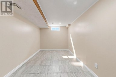 37 WOODSVIEW AVENUE Toronto (West Humber-Clairville) Ontario photo 41