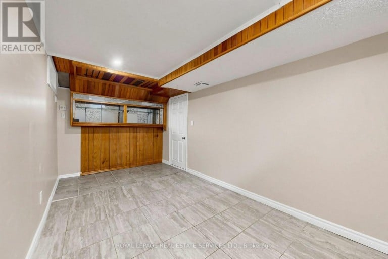 37 WOODSVIEW AVENUE, Toronto (West Humber-Clairville), Ontario, M9W6B9