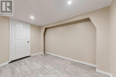 37 WOODSVIEW AVENUE Toronto (West Humber-Clairville) Ontario photo 46