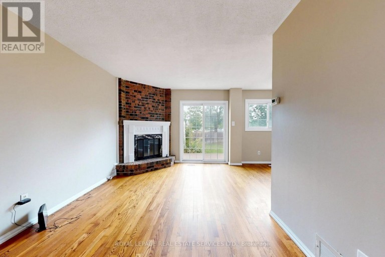 37 WOODSVIEW AVENUE, Toronto (West Humber-Clairville), Ontario, M9W6B9