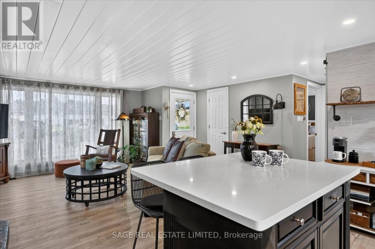 78 WILLIAM STREET, Kawartha Lakes (Bobcaygeon), Ontario, K0M1A0