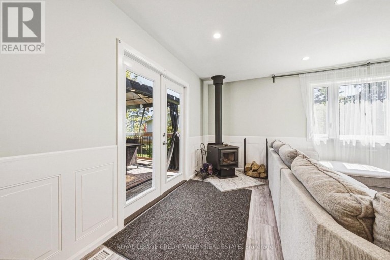 8 EWEN STREET, Kawartha Lakes (Carden), Ontario, K0M2B0