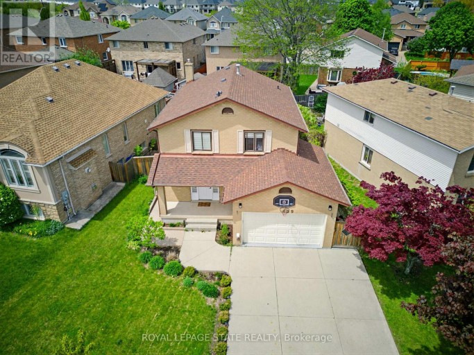459 DICENZO DRIVE, Hamilton (Ryckmans), Ontario, L9B2C4