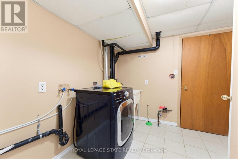 459 DICENZO DRIVE, Hamilton (Ryckmans), Ontario, L9B2C4