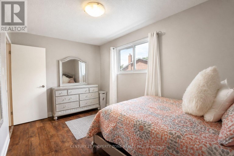 27 MADRID CRESCENT N, Brampton (Central Park), Ontario, L6S2X5
