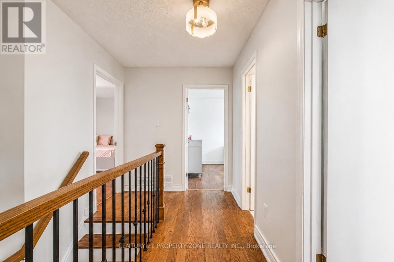 27 MADRID CRESCENT N, Brampton (Central Park), Ontario, L6S2X5