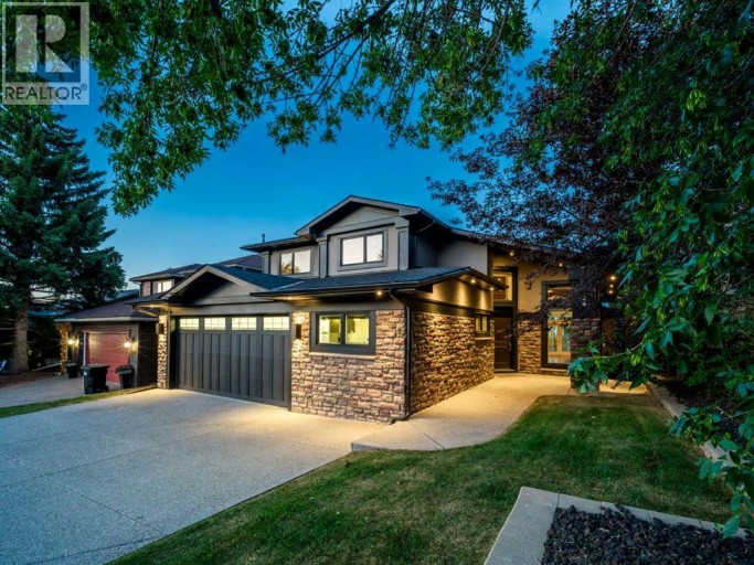 2724 Signal Ridge View SW, Calgary, Alberta, T3H2J5
