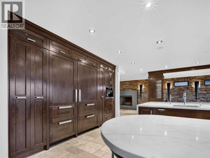 2724 Signal Ridge View SW, Calgary, Alberta, T3H2J5