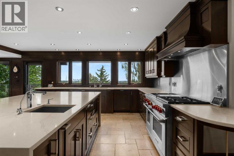 2724 Signal Ridge View SW, Calgary, Alberta, T3H2J5