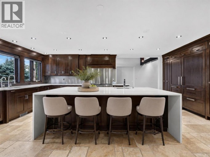 2724 Signal Ridge View SW, Calgary, Alberta, T3H2J5