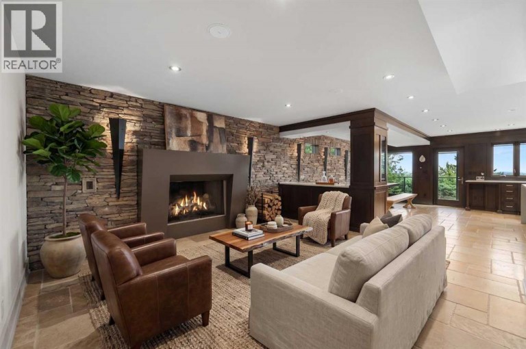 2724 Signal Ridge View SW, Calgary, Alberta, T3H2J5