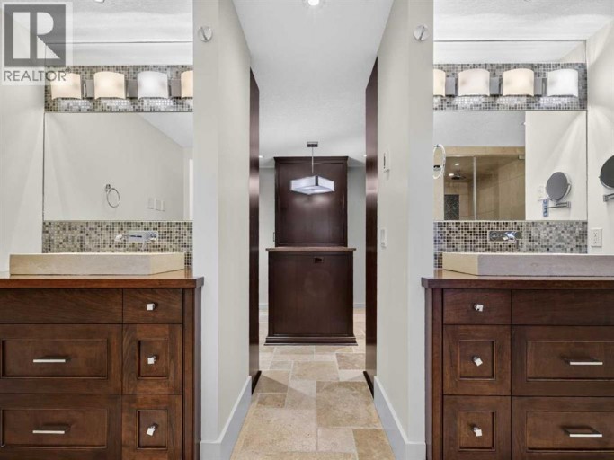 2724 Signal Ridge View SW, Calgary, Alberta, T3H2J5