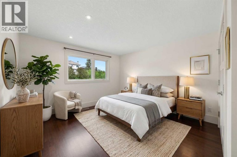 2724 Signal Ridge View SW, Calgary, Alberta, T3H2J5