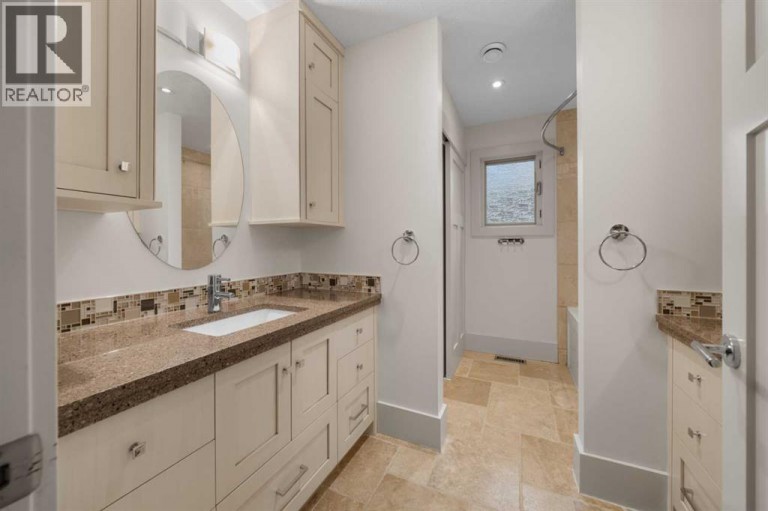2724 Signal Ridge View SW, Calgary, Alberta, T3H2J5