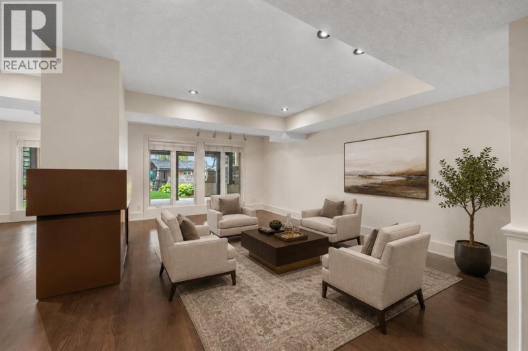 2724 Signal Ridge View SW, Calgary, Alberta, T3H2J5