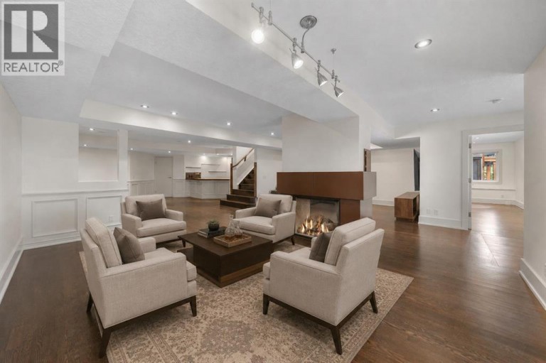 2724 Signal Ridge View SW, Calgary, Alberta, T3H2J5