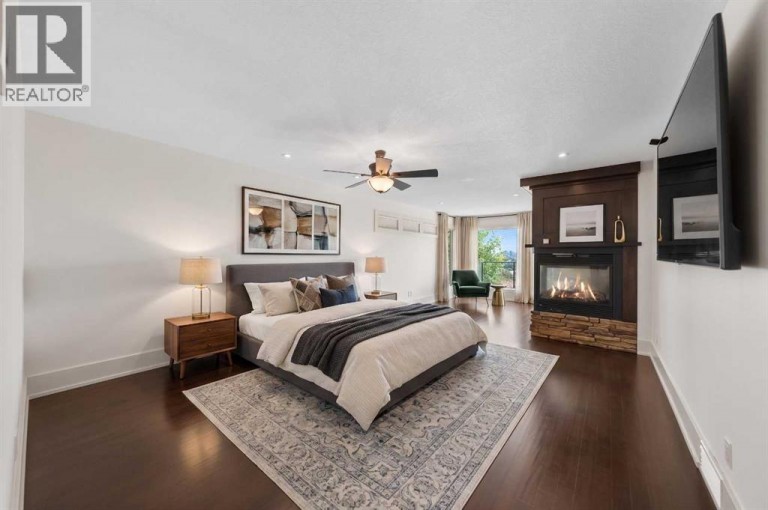 2724 Signal Ridge View SW, Calgary, Alberta, T3H2J5