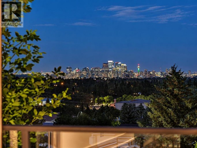 2724 Signal Ridge View SW, Calgary, Alberta, T3H2J5