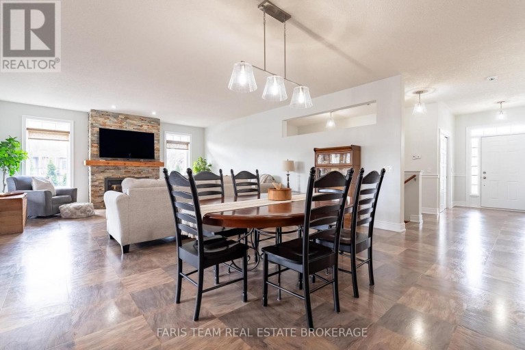 3063 STONE RIDGE BOULEVARD, Orillia, Ontario, L3V0A3