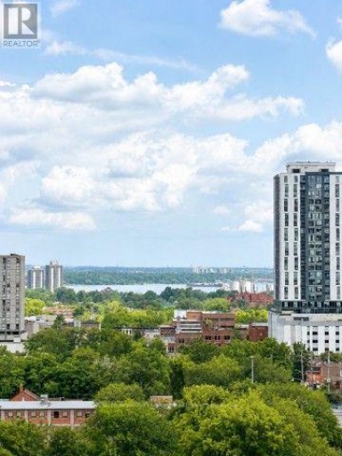 1201 - 150 CHARLTON AVENUE, Hamilton (Corktown), Ontario, L8N3X3