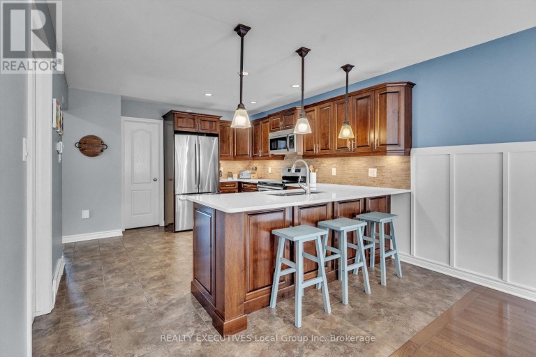 124 FAIRWAY DRIVE, Callander, Ontario, P0H1H0