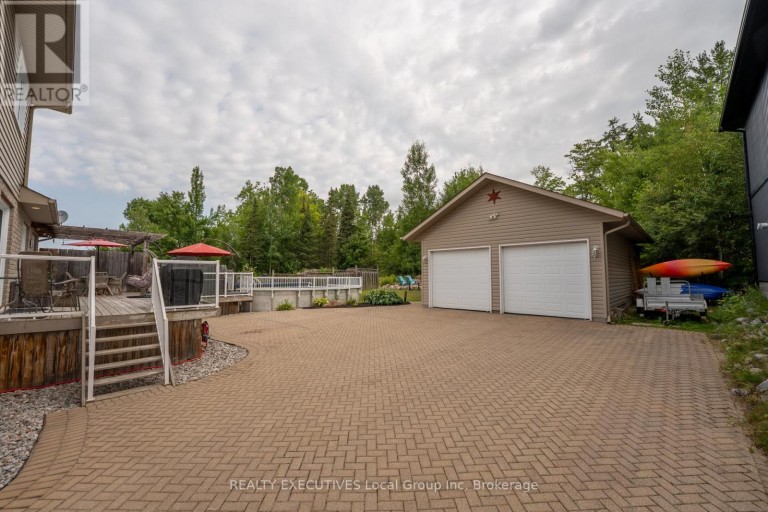 124 FAIRWAY DRIVE, Callander, Ontario, P0H1H0