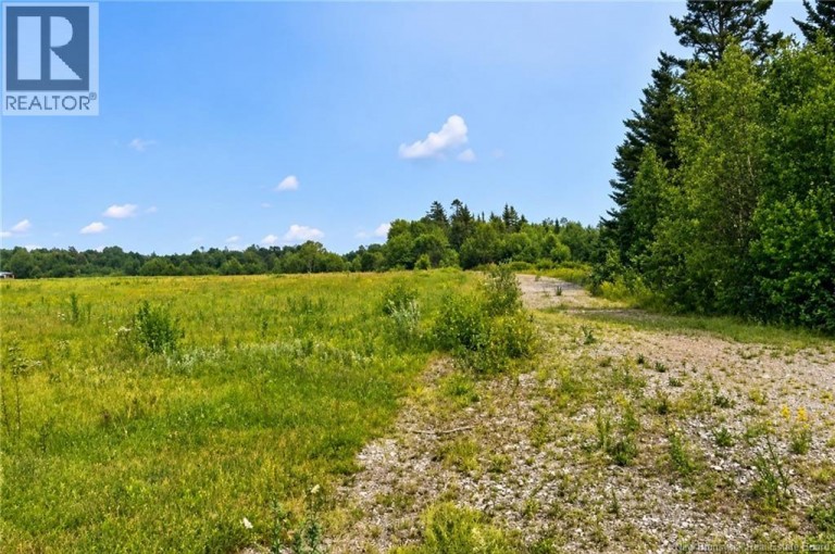 Center Avenue, Pennfield, New Brunswick, E5H2K4