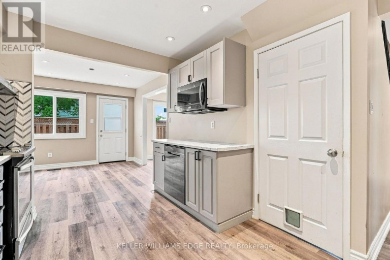 82 ST. ANDREWS DRIVE, Hamilton (Vincent), Ontario, L8K6H4