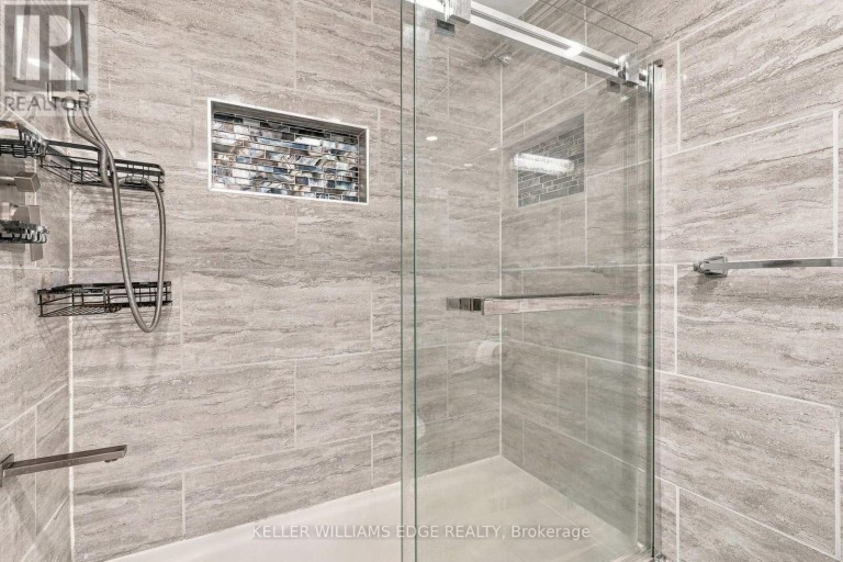 82 ST. ANDREWS DRIVE, Hamilton (Vincent), Ontario, L8K6H4